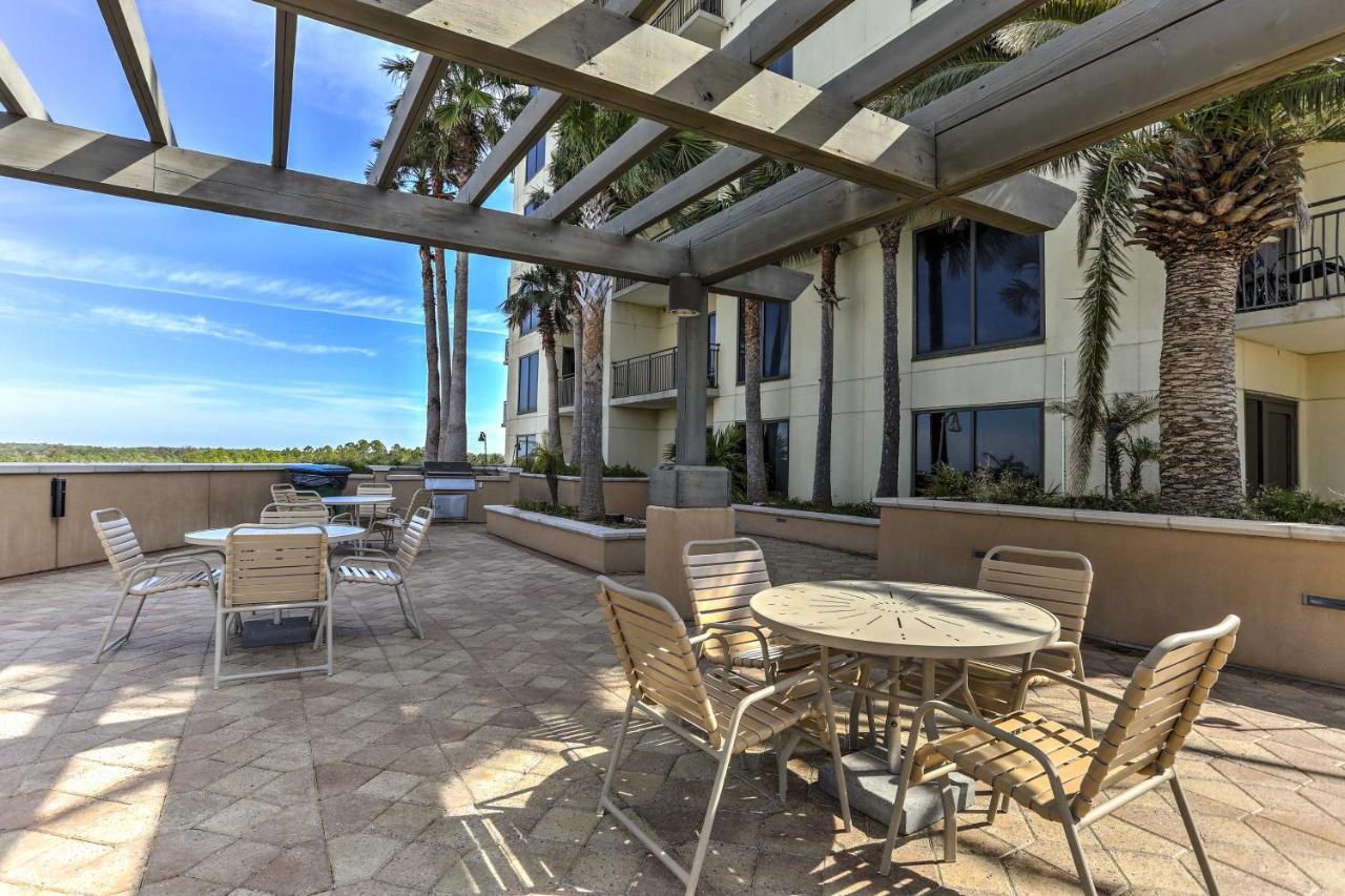 Apartment Coastal Florida Abode With Pool Access And Ocean Views *
